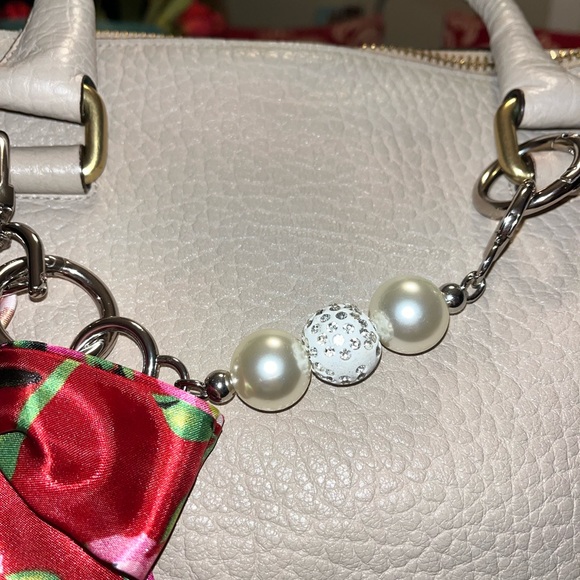 Coach Luggage Tag, Twilly & Pearl Purse Charm/Key Chain - Picture 3 of 7